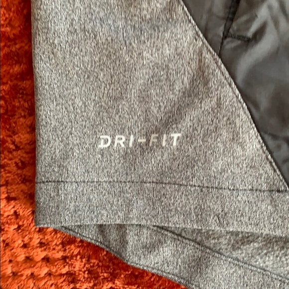 Nike Dri Fit Zip Up Jacket - Picture 4 of 6